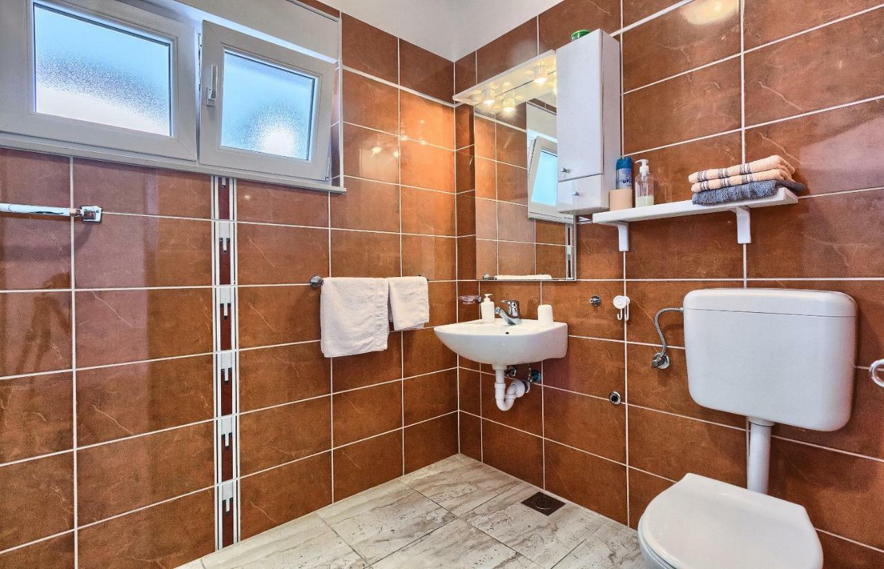 Apartments Milenka โตรกีร์ ภายนอก รูปภาพ