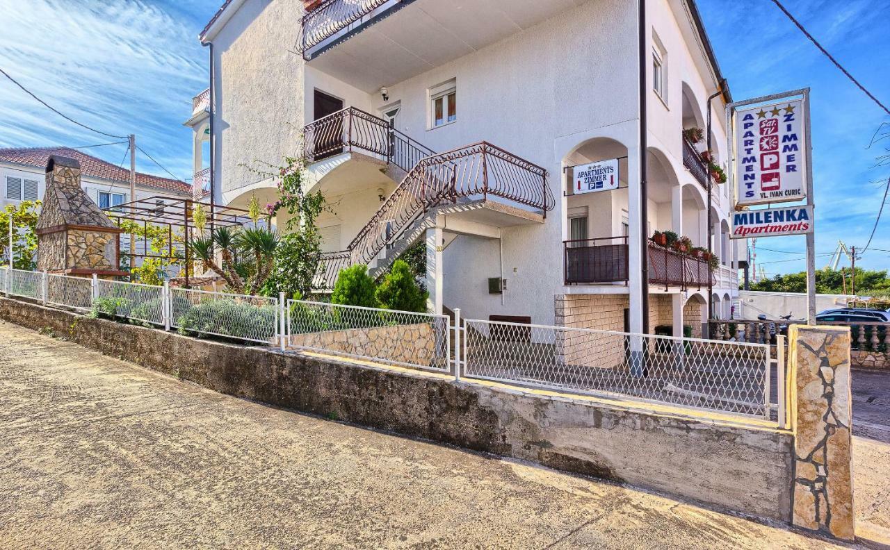Apartments Milenka โตรกีร์ ภายนอก รูปภาพ