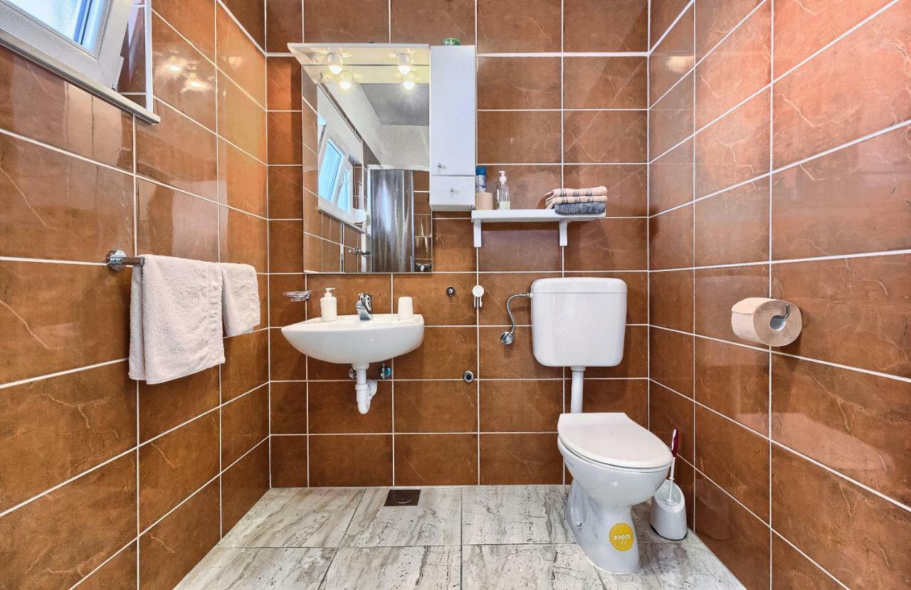 Apartments Milenka โตรกีร์ ภายนอก รูปภาพ