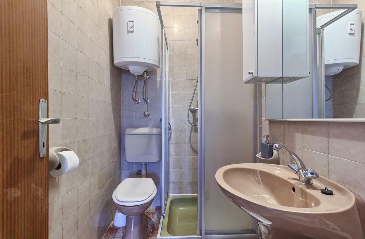 Apartments Milenka โตรกีร์ ภายนอก รูปภาพ